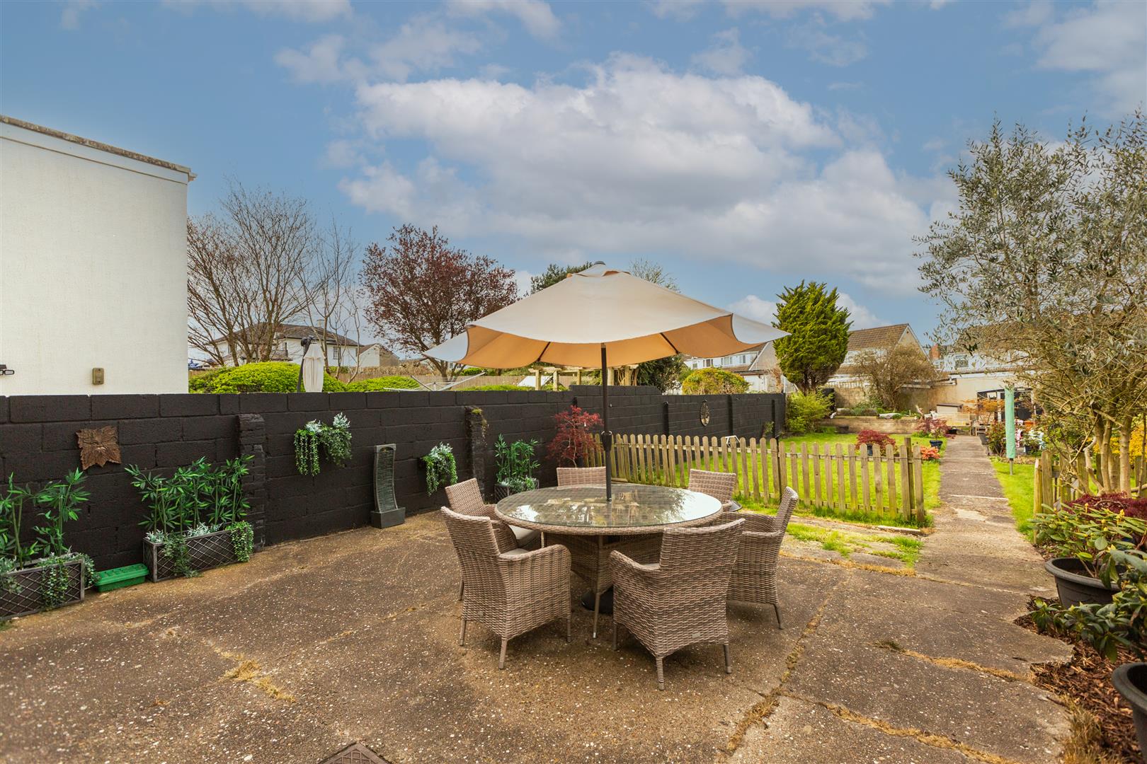 Bryn Road, Loughor, Swansea, SA4 6PR